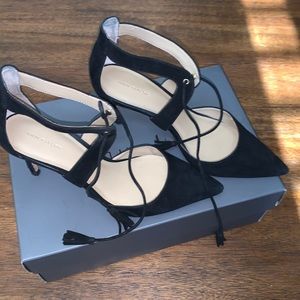 Ann Taylor Carson Tassel Pump - size 7.5